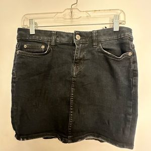 LOGG H&M Brand black denim mini skirt with back pockets size 8